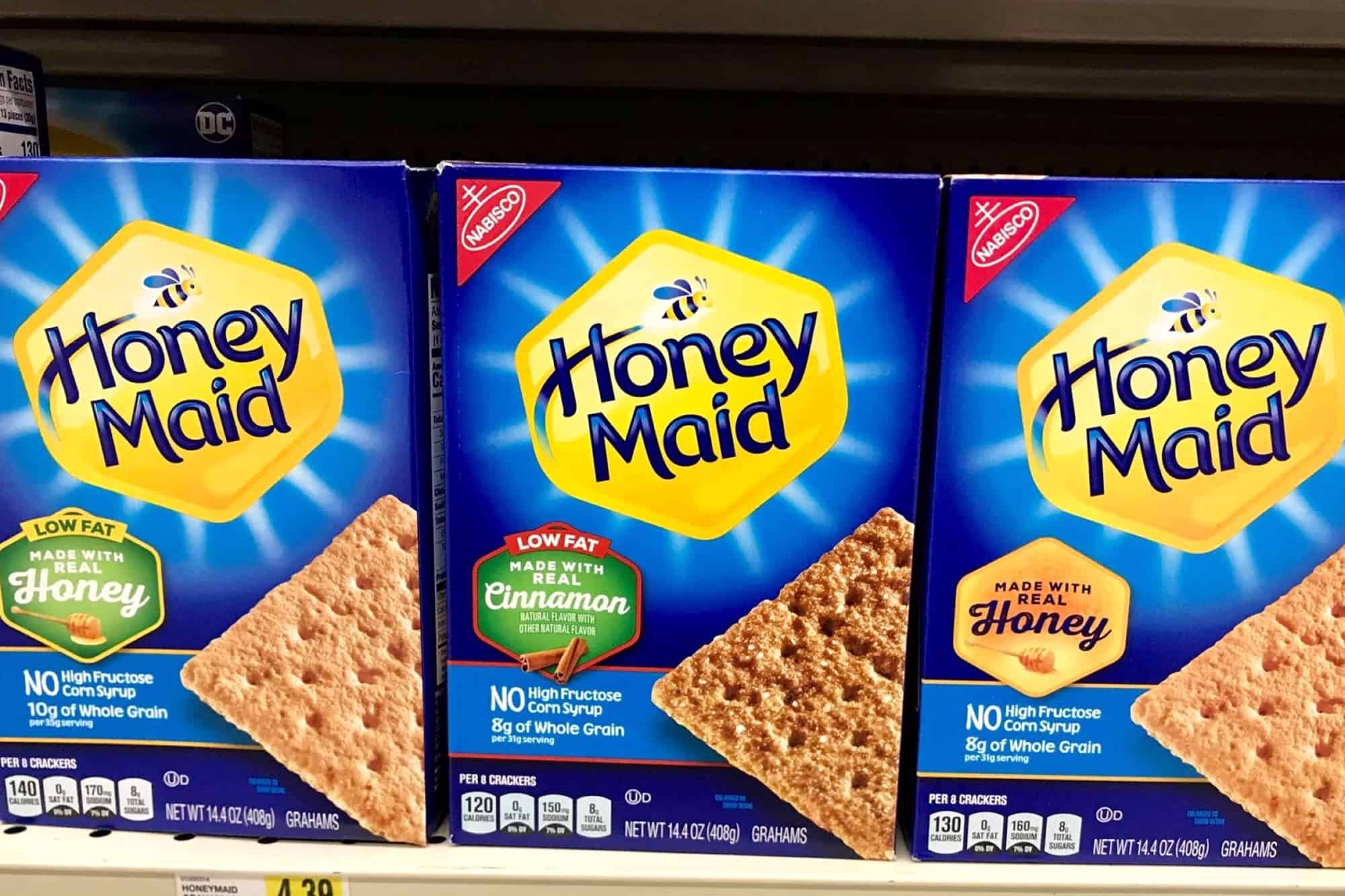 Can Dogs Eat Crackers? Answers for 45+ Types of Crackers