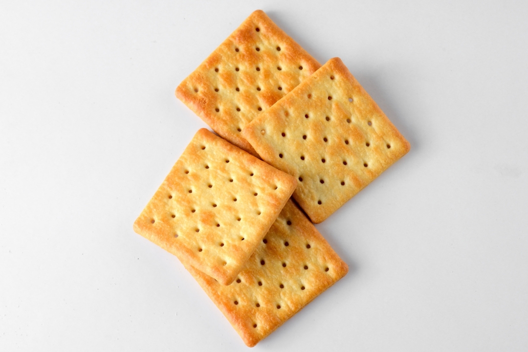 Can Dogs Eat Crackers? Answers for 45+ Types of Crackers